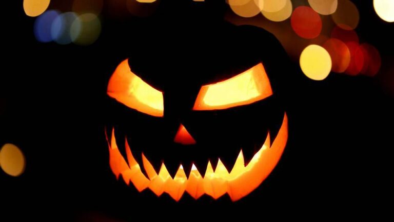 Por la pandemia, en Italia prohibirán Halloween: ''Es una enorme estupidez estadounidense''