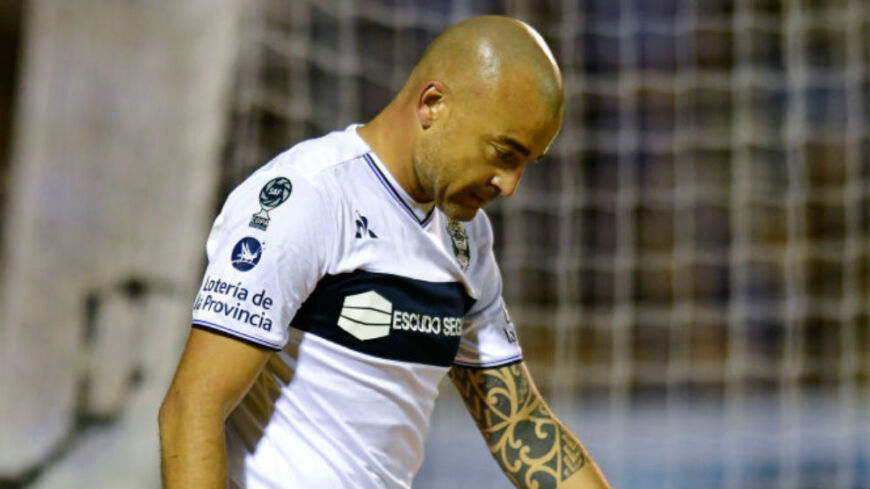 Silva recibió dos años de suspensión por doping ¿Se retira?