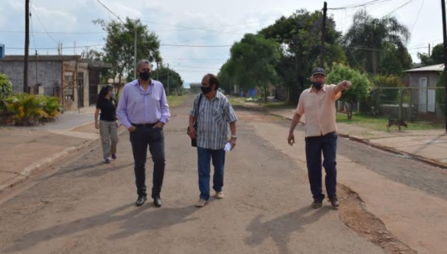 Barrio Villa Lanús de Posadas: vecinos piden arreglo de la avenida 10 de Junio