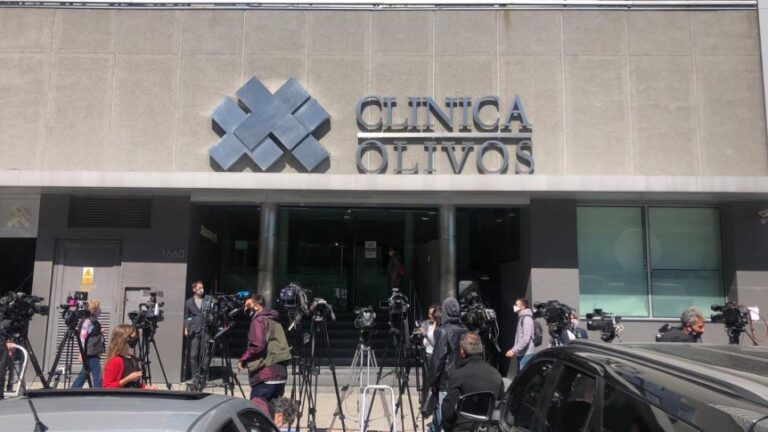 Diego Maradona recibió el alta médica y dejará la clínica Olivos