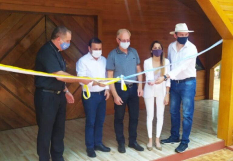 Paraje Integración: el diputado provincial Julio Petterson acompañó al gobernador en la inauguración de la capilla ecológica