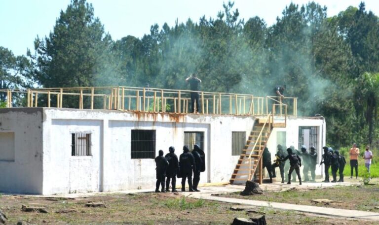 UP I de Loreto: capacitaron a penitenciarios para actuar en situaciones de crisis con tomas de rehenes