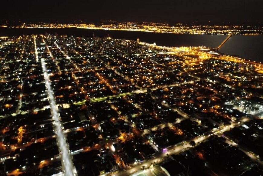 Avanza el recambio de luminaria LED en la avenida Uruguay de Posadas