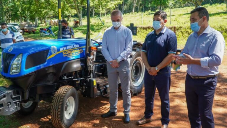 La EFA de San Pedro recibió un nuevo tractor