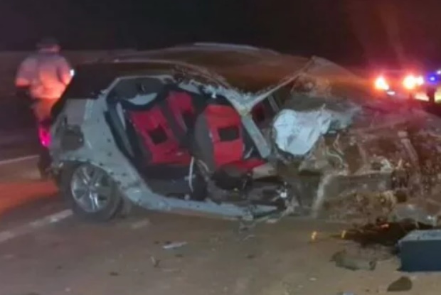 Accidente fatal en Virasoro: tres muertos tras choque entre un camión y un auto sobre la ruta 14