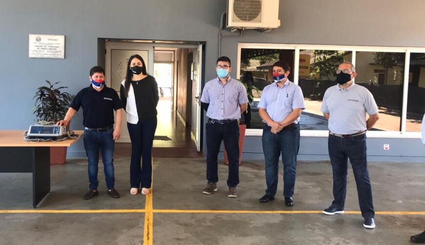 Entregaron equipos para las áreas de emergencias de San José, Candelaria y Concepción de la Sierra 2 4 - Desfibrilador - 3