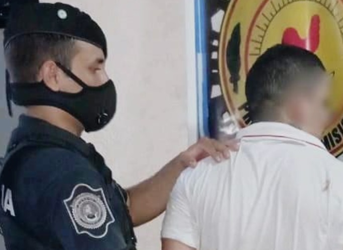 Joven robó un celular en pleno centro posadeño y terminó preso