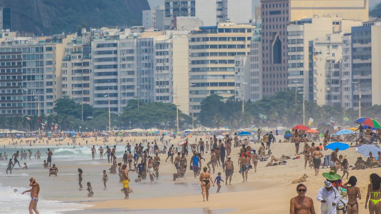 Segunda ola de Covid-19: Río de Janeiro bloqueará el acceso a todas sus playas en la última noche del año