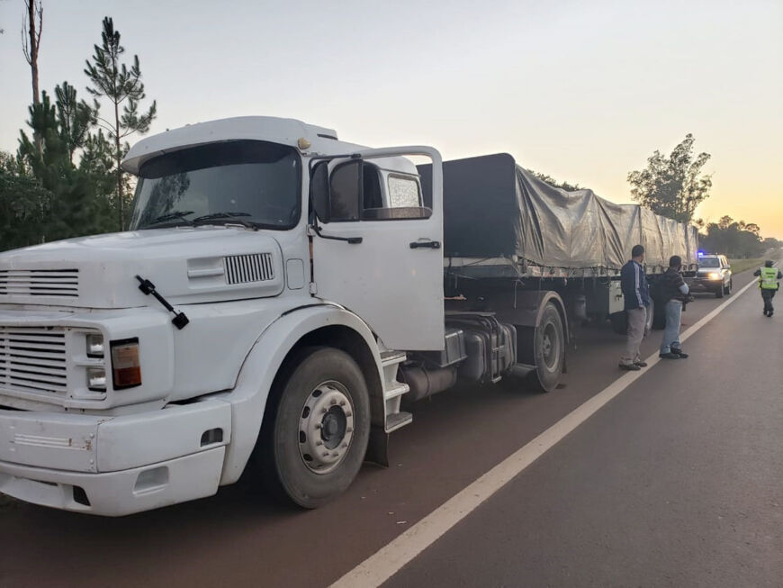 Misiones: interceptaron un camión con más de cinco toneladas de marihuana y detuvieron al conductor