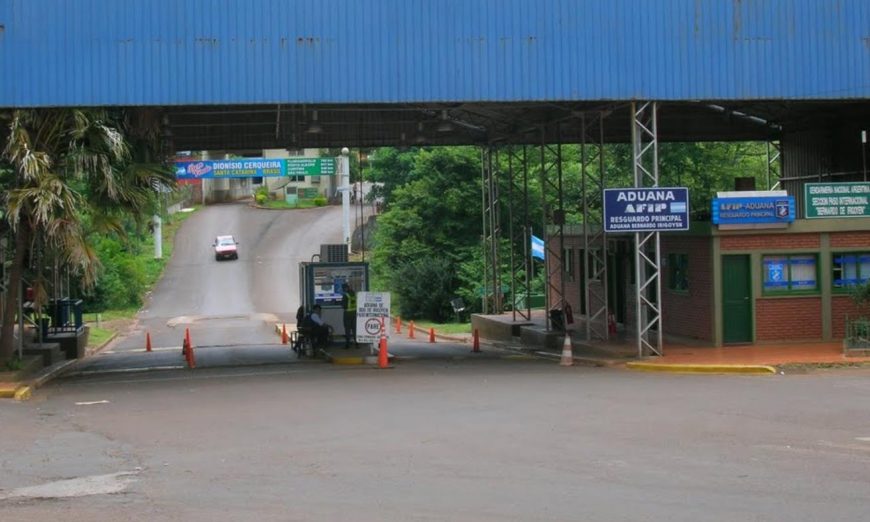 Analizan extender el cierre de fronteras con países limítrofes