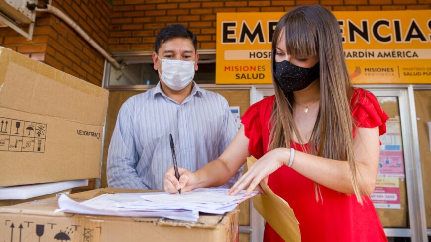 Entregaron insumos y una ambulancia al hospital de Jardín América 3 6 - IFAI 2 - 5