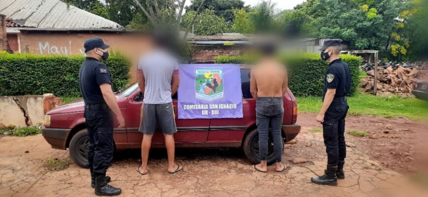 Agredieron a golpes a un joven para robarle, lo embistieron con el auto y fueron detenidos