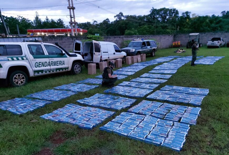 Incautaron un cargamento con casi 20.000 paquetes de cigarrillos sin aval aduanero en Misiones