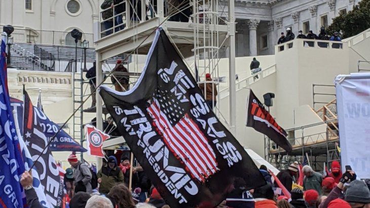 Tensión en EEUU: decretaron toque de queda en Washington por los disturbios frente al Capitolio