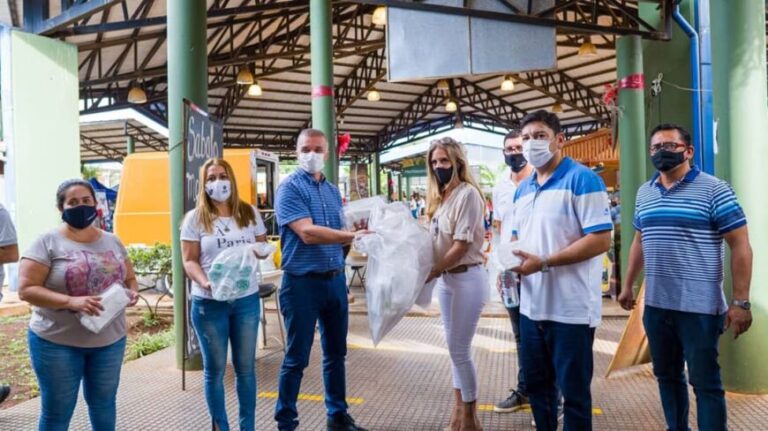 El IFAI y Vicegobernación entregaron 5 mil barbijos y alcohol sanitizante en el Mercado Concentrador de Posadas