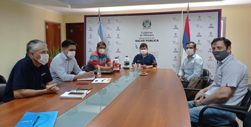 Alarcón puso en funciones a nuevas autoridades sanitarias 3 6 - Cristaldo coordinador Sumar 6 - 5