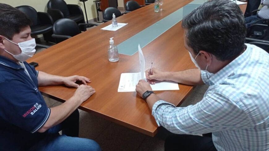 Alarcón puso en funciones a nuevas autoridades sanitarias 4 8 - Cristaldo coordinador Sumar - 7