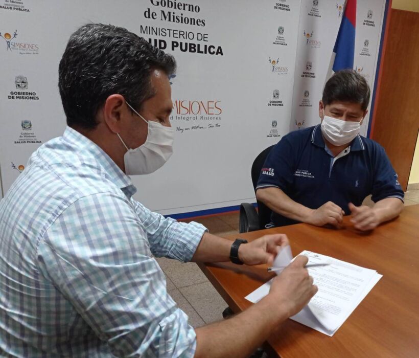 Alarcón puso en funciones a nuevas autoridades sanitarias