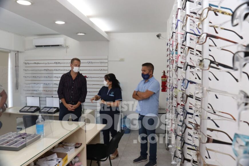 Con una demanda de 900 anteojos por mes, inauguraron la nueva óptica del IPS en Posadas