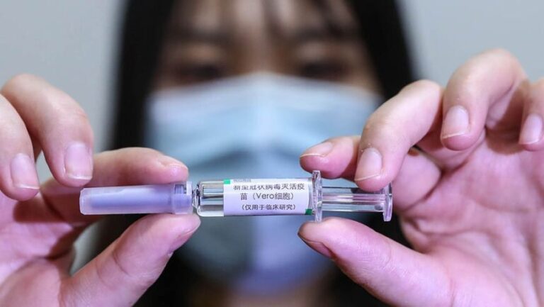Un millón de dosis de la vacuna china Sinopharm llegará esta semana al país y se espera otro lote de Sputnik