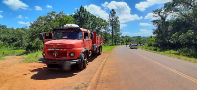 Motociclista falleció tras chocar con un camión en el paraje 3 Bocas de Alba Posse