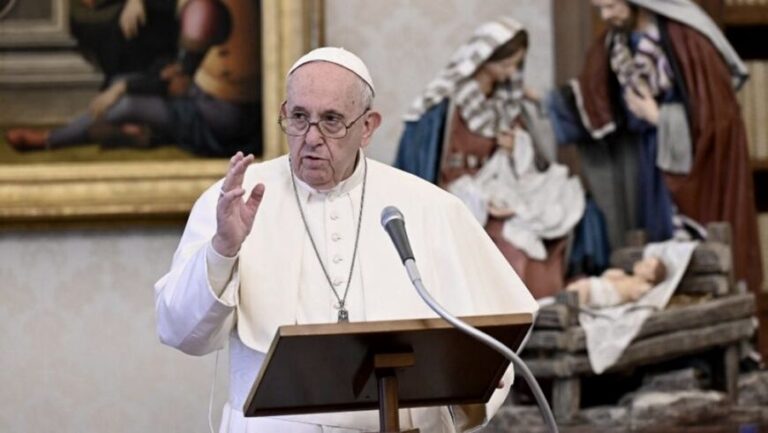 Francisco exigió "absoluta transparencia" en las finanzas del Vaticano