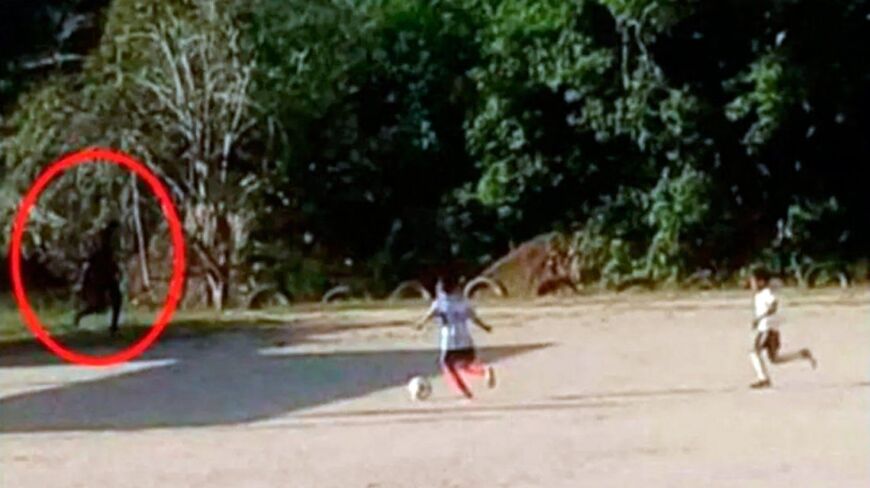 Colombia: un grupo niños vieron al “diablo” durante un picadito