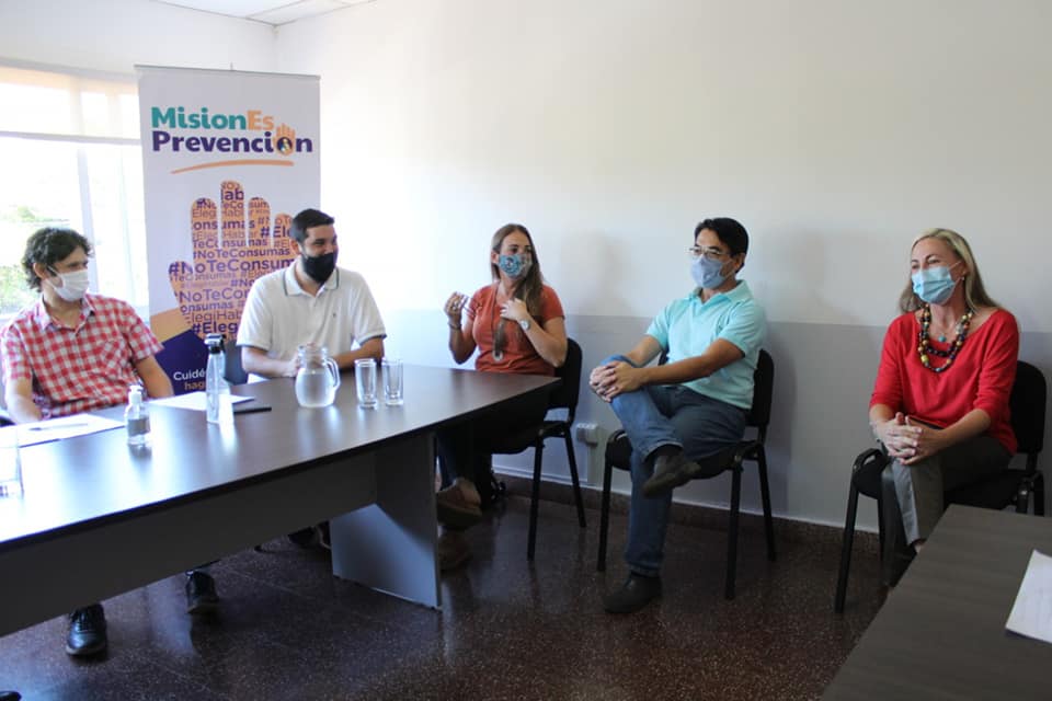 Abordaje de adicciones: firmaron convenio para la investigación de fitopreparados medicinales 1 2 - Convenio con Misiones Activa 2 - 1