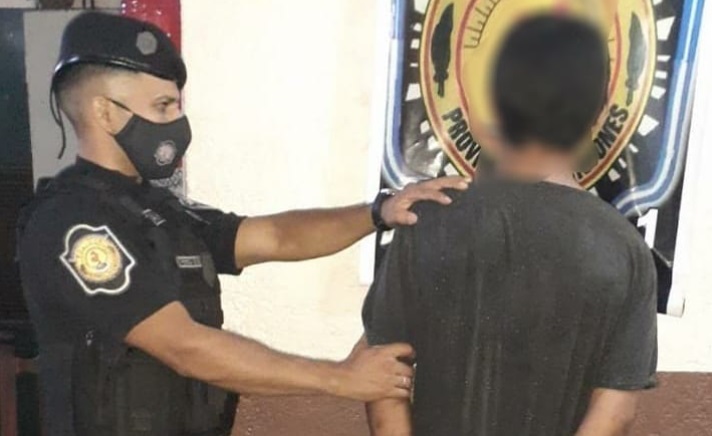 Jóvenes intentaron robar en una ferretería de Posadas y terminaron presos 1 2 - Segundo detenido 2 - 1