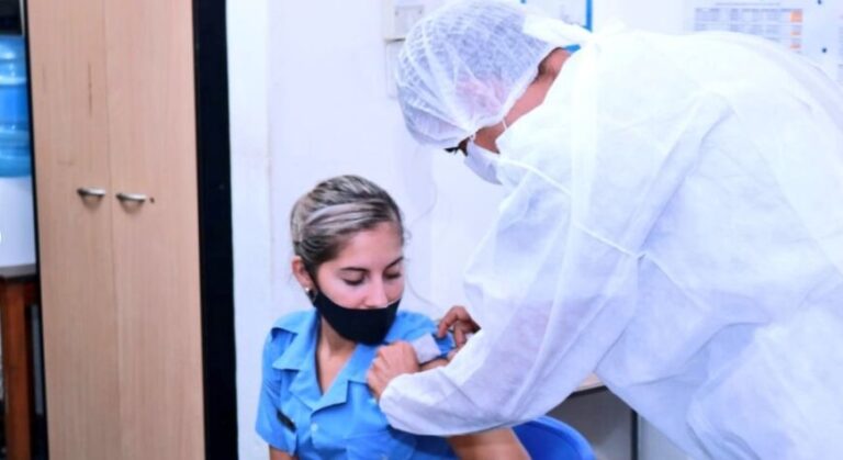 Covid-19: comenzó la inmunización a las fuerzas de seguridad en Misiones