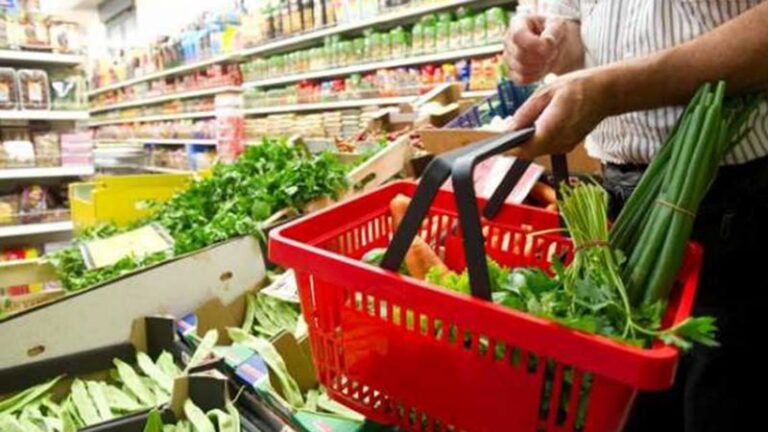 La canasta básica total subió 2,7% en febrero, mientras que la alimentaria avanzó 3,6%