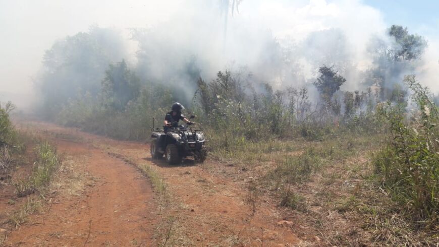 Sofocaron incendios de malezas en Colonia Aurora, Puerto Esperanza y Posadas
