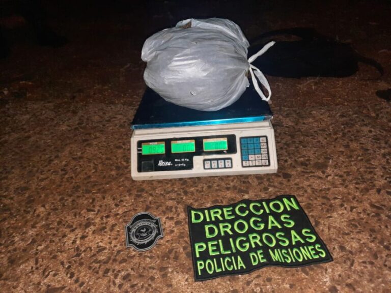 Secuestraron una mochila abandonada con casi 1 kilo de marihuana en Posadas