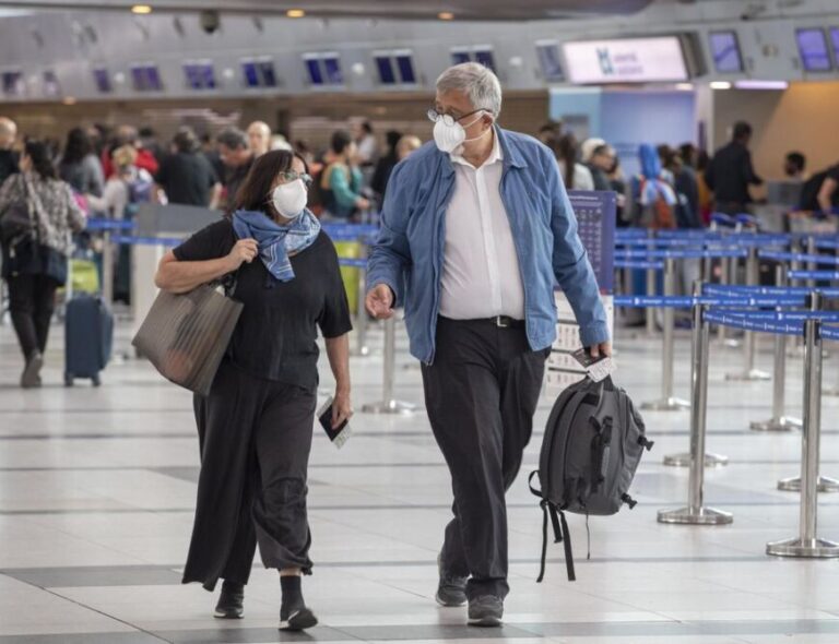 Nación suspende desde el sábado los vuelos provenientes de Brasil, Chile y México