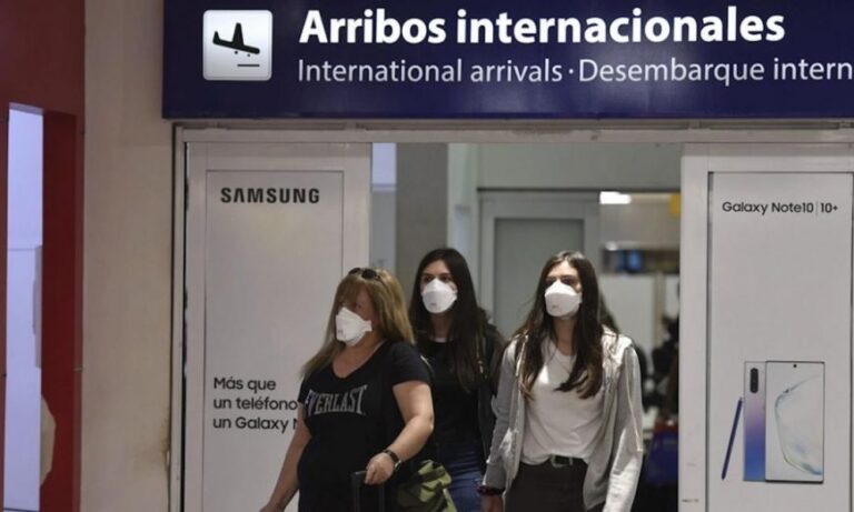 Nación reduce los vuelos a Brasil, Estados Unidos y Europa por las nuevas cepas de coronavirus