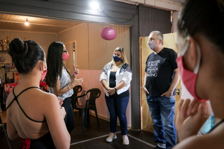 Visitaron la escuela de danza homologada por la fundación Julio Bocca en Itaembé Guazú