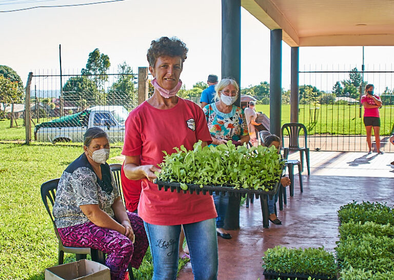 Familias agricultoras de Mojón Grande se sumaron al programa hortícola provincial