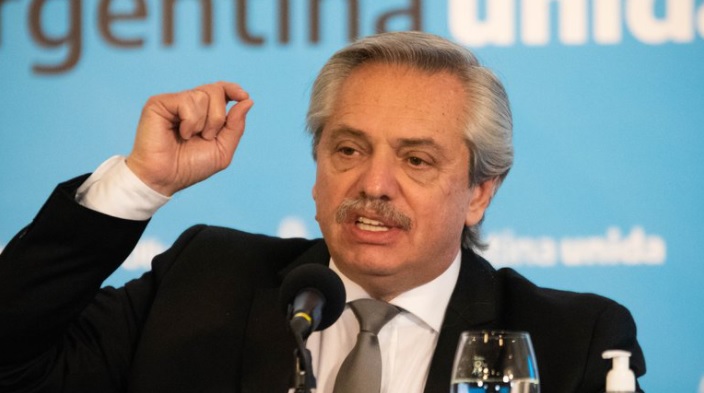 Alberto Fernández acusó a los medios de tergiversar sus dichos: “Jamás critiqué a los médicos”