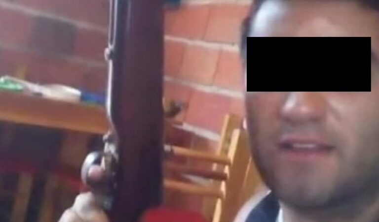 Corrientes: se grabó amenazando a la policía y al ser detenido pidió disculpas