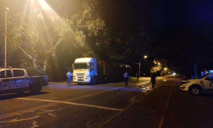 Otro camión retenido con soja ilegal en San José