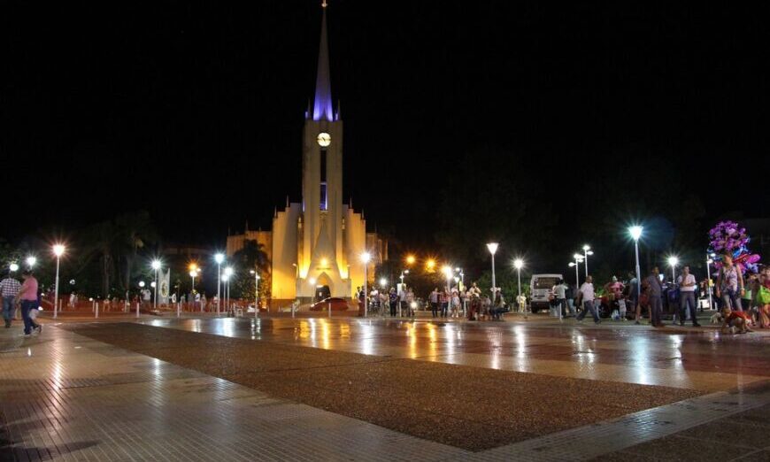 Oberá prohíbe las reuniones sociales de más de 10 personas en domicilios