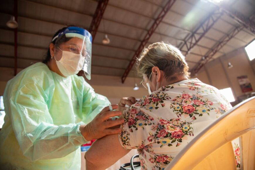 Este viernes comienza una nueva etapa de vacunación docente: consulte aquí