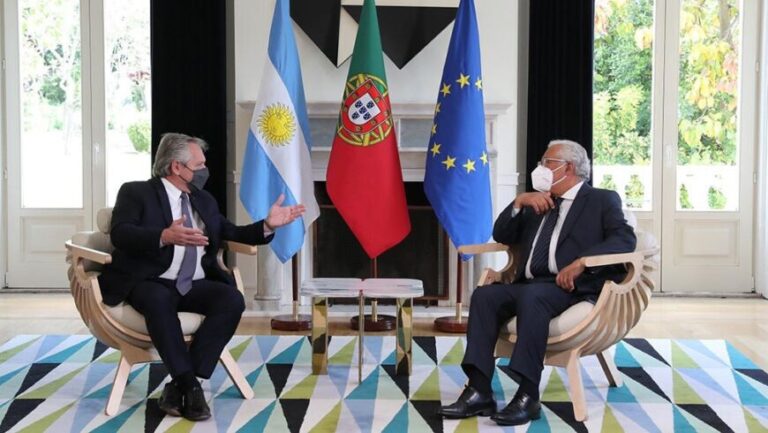 Fernández mantiene una reunión con el primer ministro de Portugal en Lisboa
