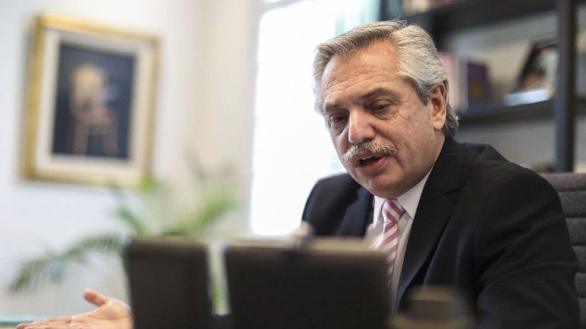 Alberto Fernández mantendrá una videoconferencia con la canciller alemana Merkel