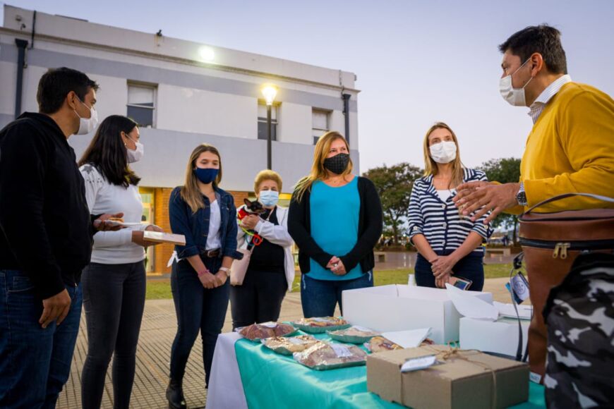 Entregaron asistencia financiera a emprendedores posadeños 2 4 - IFAI 2 3 - 3