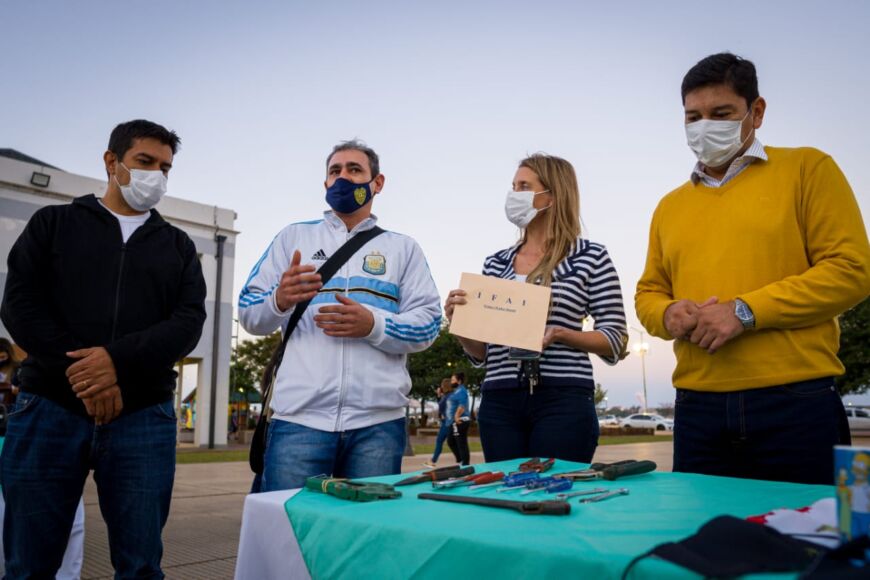 Entregaron asistencia financiera a emprendedores posadeños 1 2 - IFAI 3 1 - 1