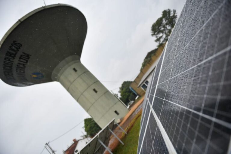 Misiones inauguró su primer Parque Solar Fotovoltáico