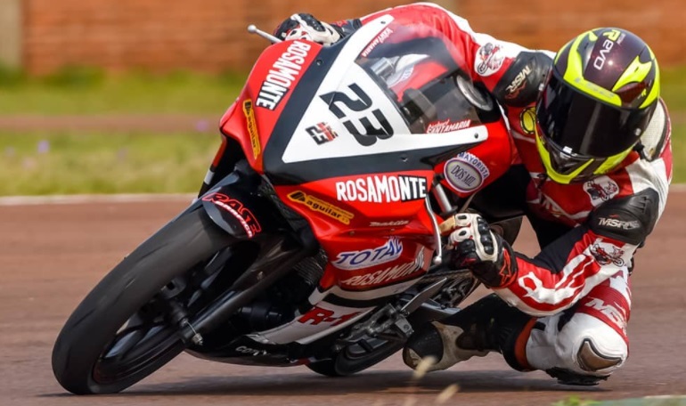 Superbike: el piloto misionero Nahuel Santamaría está listo para acelerar a fondo 1 2 - Piloto misionero - 1