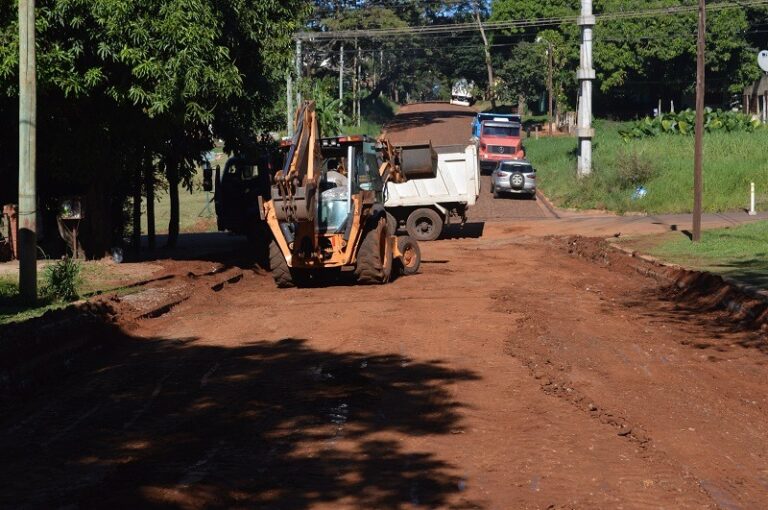 Iniciaron trabajos previos para el asfaltado de calles en el barrio Miguel Lanús de Posadas