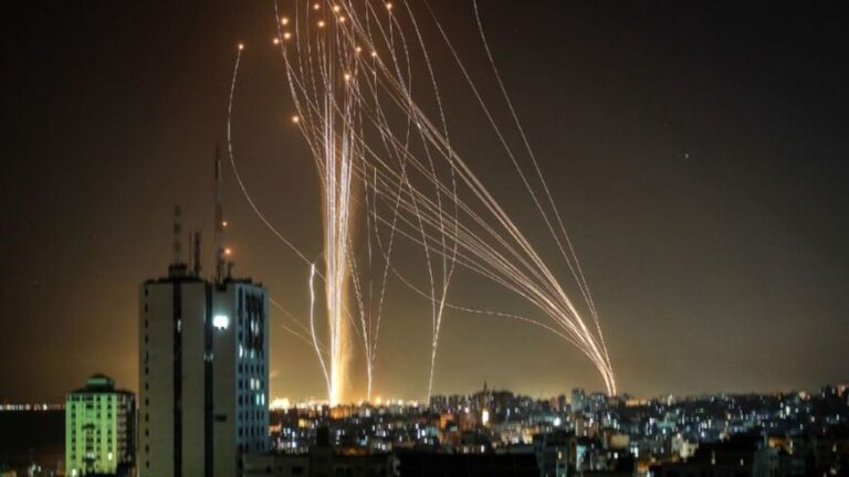 Bombas y cohetes en Medio Oriente: cuarto día de enfrentamientos con 110 muertos